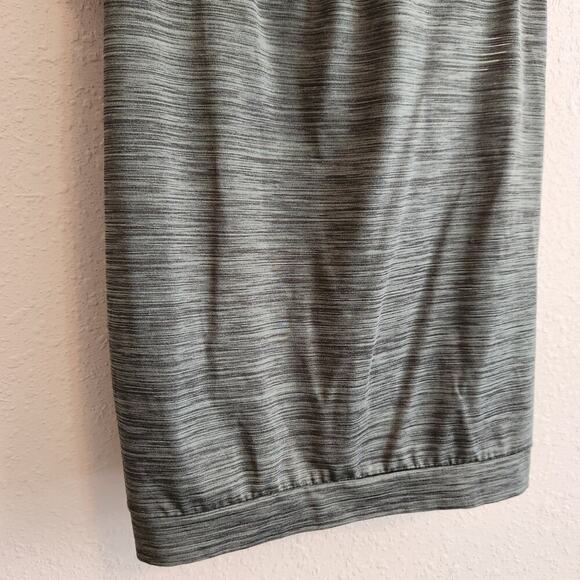 Athleta Shadow Stripe‎ Energize Tank Jasper Green Size Medium - Picture 4 of 12